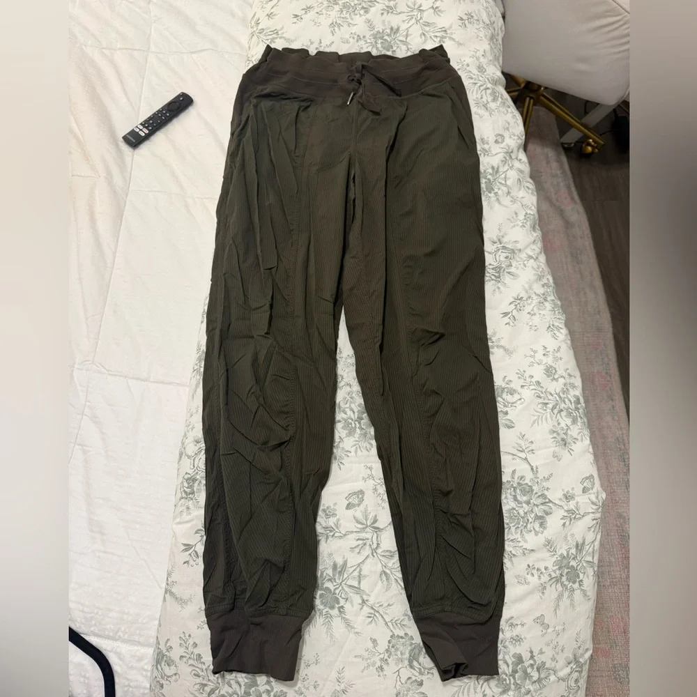 Lululemon Green Dance Studio Pants - Picture 2 of 3